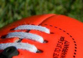 AFL goal-kicking: Why thought patterns impact goal-kicking performance